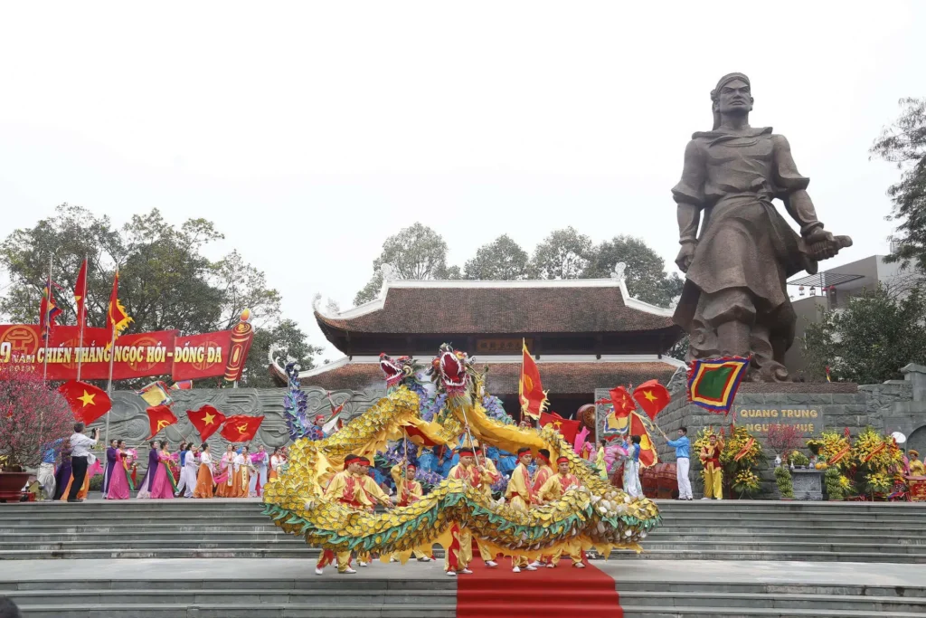 Hà Nội Không Chỉ Có 36 Phố Phường: Lịch Trình Khám Phá Quận Đống Đa Như Người Bản Địa
